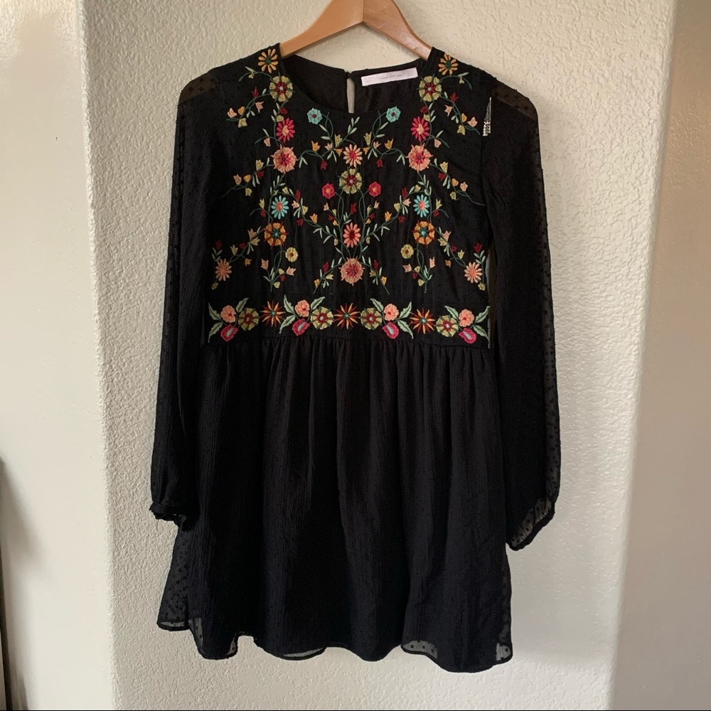 Zara Trafaluc embroidered dress